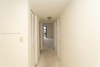 600 Biltmore Way, Unit 1014 in Coral Gables, FL - Building Photo - Building Photo