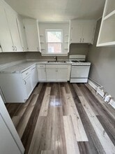 1425 Pleasant St in Council Bluffs, IA - Building Photo - Building Photo