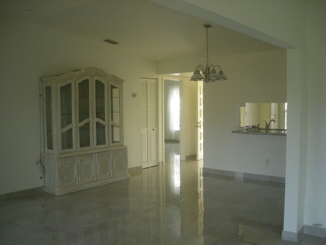 11701 SW 108th Ln in Miami, FL - Building Photo - Building Photo