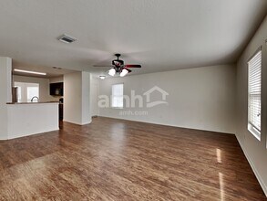 16823 Accolade Way in Conroe, TX - Building Photo - Building Photo