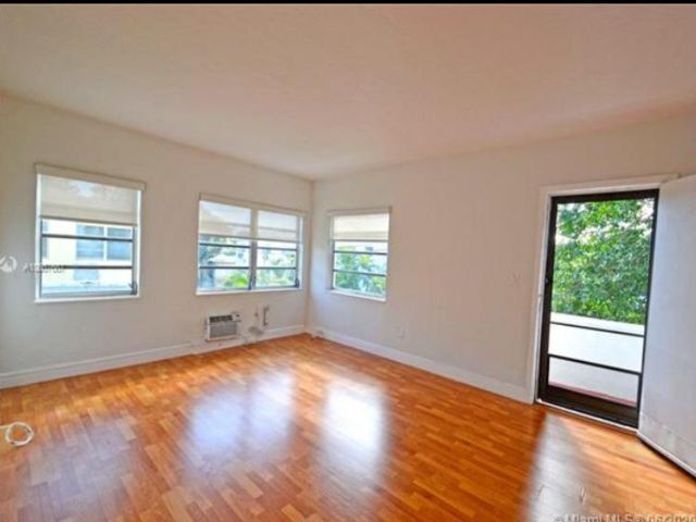 1780 Marseille Dr in Miami Beach, FL - Building Photo