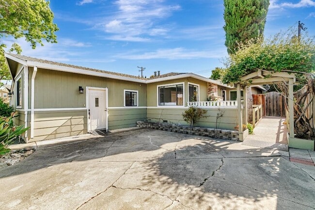 2136 Ventura Pl in Santa Clara, CA - Building Photo - Building Photo