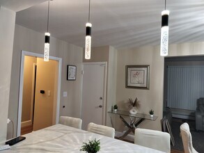 47 Cottage St, Unit Apt 2 in Randolph, MA - Building Photo - Building Photo