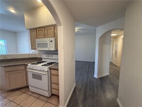 10108 Benjamin Nicholas Pl in Las Vegas, NV - Building Photo - Building Photo