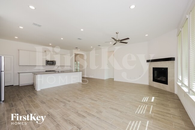 2529 Olvera Ct, Unit 1R in Fort Worth, TX - Building Photo - Building Photo