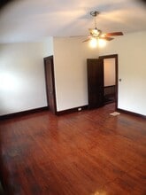 2415 Vine St, Unit 2415 Vine Street APT 2 in Cincinnati, OH - Building Photo - Building Photo