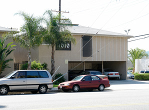 1010 Western Ave in Glendale, CA - Building Photo - Building Photo