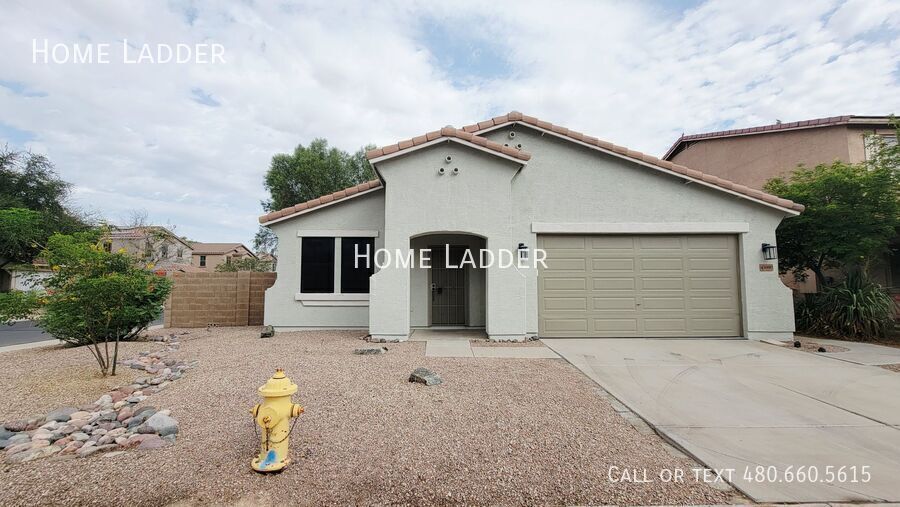 43690 W Knauss Dr in Maricopa, AZ - Building Photo