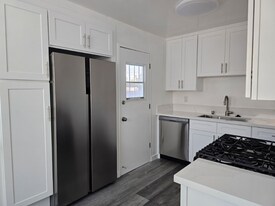 3211 W 132nd St in Hawthorne, CA - Building Photo