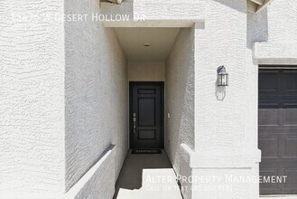15476 W Desert Hollow Dr in Surprise, AZ - Building Photo - Building Photo