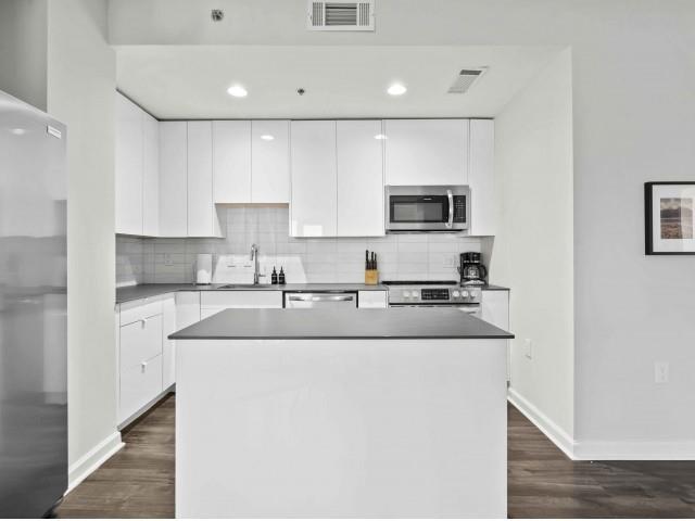1655 Peachtree St NW-Unit -906 in Atlanta, GA - Building Photo