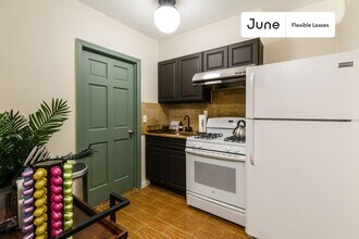 7 Eldridge St in New York, NY - Building Photo - Building Photo