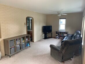 3269 S 95th St in Milwaukee, WI - Building Photo - Building Photo