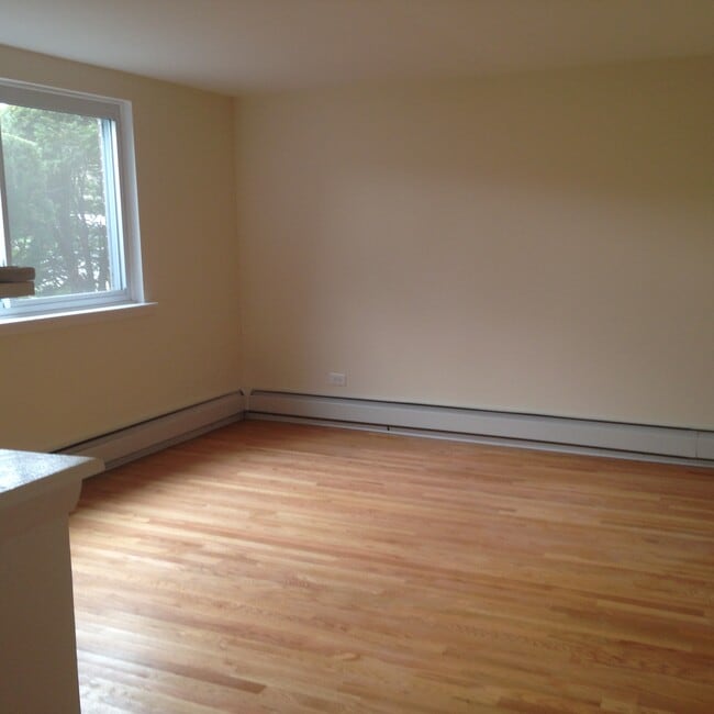 8027 W Foster Ln, Unit Garden North in Niles, IL - Foto de edificio - Building Photo