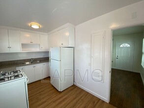 2312 Ocean Park Blvd-Unit -2314 1/2 in Santa Monica, CA - Foto de edificio - Building Photo