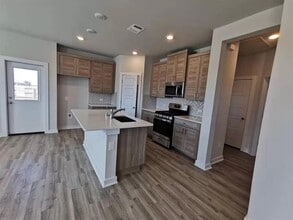 118 Dedina Dr in Georgetown, TX - Building Photo - Building Photo