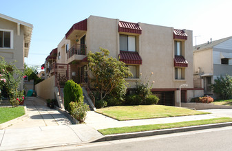 1130 N Maryland Ave in Glendale, CA - Building Photo - Building Photo