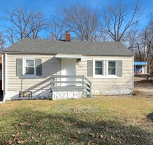 1920 Harvard St in Hamilton, OH - Building Photo