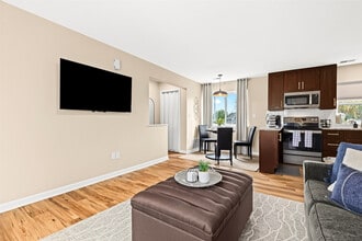 27990 Gratiot Ave in Roseville, MI - Building Photo - Building Photo