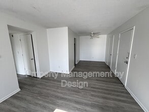 1039 5th St in West Des Moines, IA - Building Photo - Building Photo