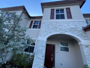 12212 NW 23rd Path in Miami Shores, FL - Building Photo - Building Photo