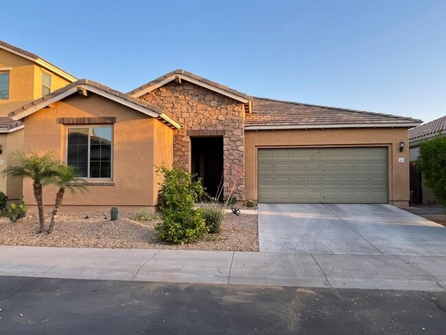 property at 61 W Hackberry Dr
