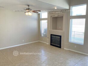 7950 Howard Dade Ave in Las Vegas, NV - Building Photo - Building Photo