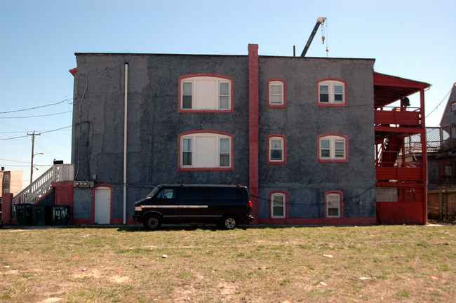 220 S Rhode Island Ave in Atlantic City, NJ - Foto de edificio - Building Photo