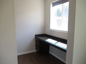 3914 Sentinel Dr in Gig Harbor, WA - Building Photo - Building Photo