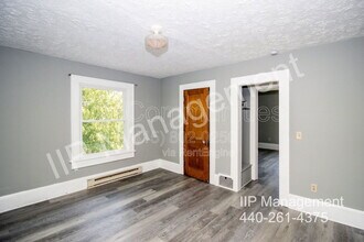 54 S Portage Path in Akron, OH - Building Photo - Building Photo