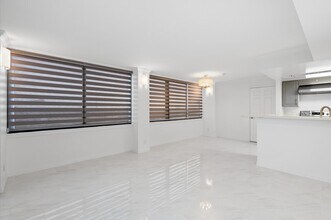 3525 Sage Rd, Unit 1709 in Houston, TX - Building Photo - Building Photo