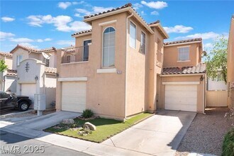 6270 Dartington Hall St in Henderson, NV - Building Photo - Building Photo