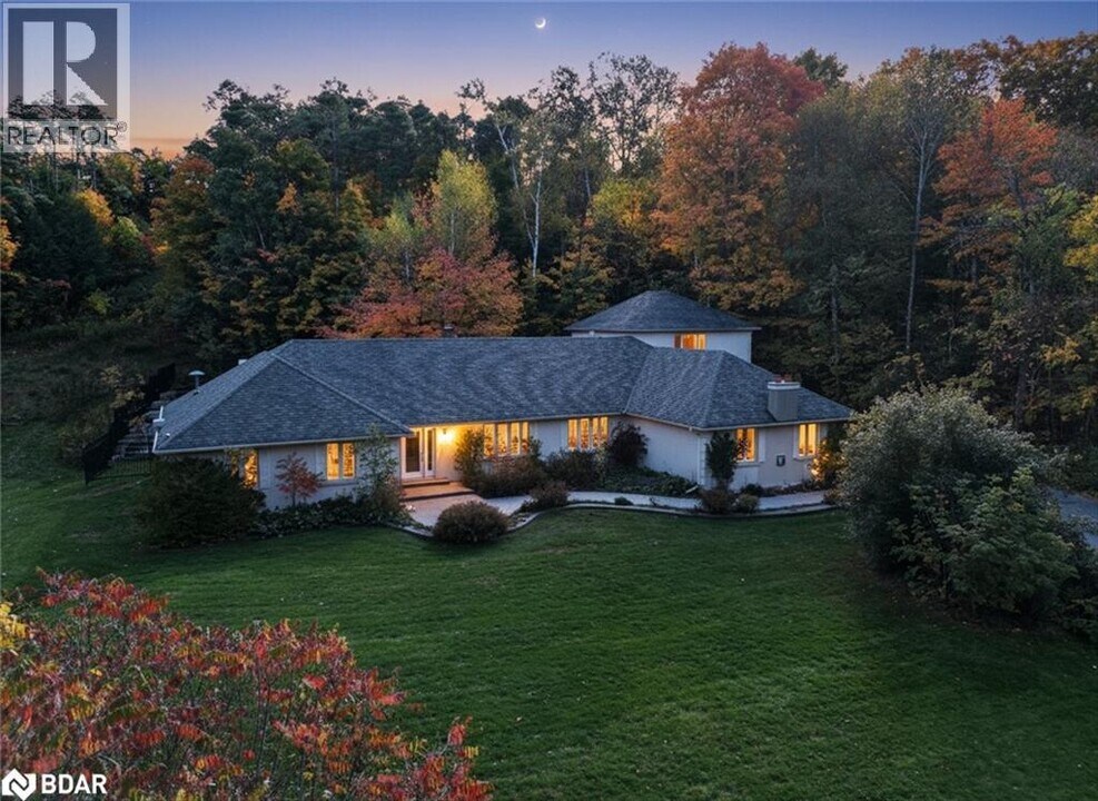 40 Algonquin Forest Dr in East Gwillimbury, ON - Building Photo