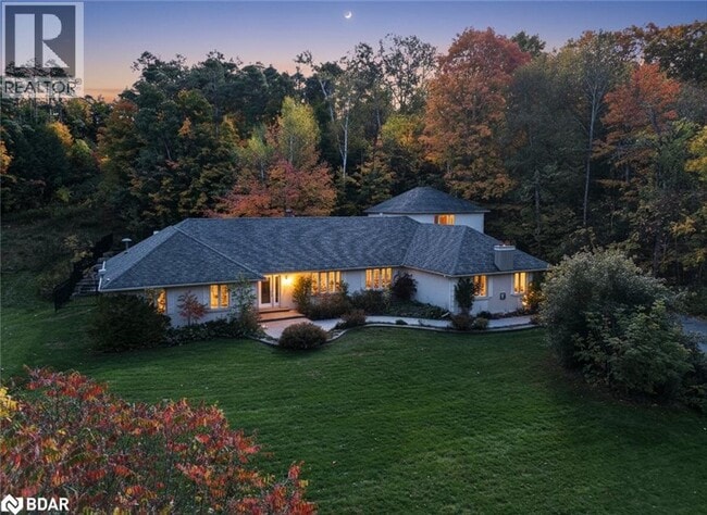 property at 40 Algonquin Forest Dr