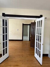 92 West St, Unit 1 in Worcester, MA - Foto de edificio - Building Photo