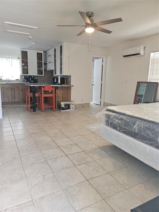 305 SE 12th Ave in Pompano Beach, FL - Building Photo - Building Photo