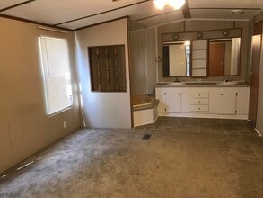 133 James Way in Dandridge, TN - Foto de edificio - Building Photo