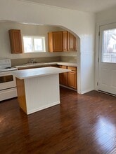 2001 N Fir St in La Grande, OR - Building Photo - Building Photo
