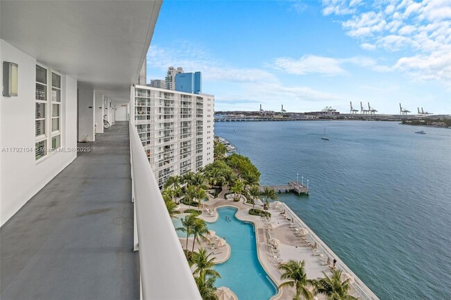 property at 910 West Ave
