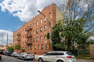 549 Herzl St in Brooklyn, NY - Foto de edificio - Building Photo