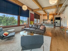 110 Harvard St in Rochester, NY - Building Photo