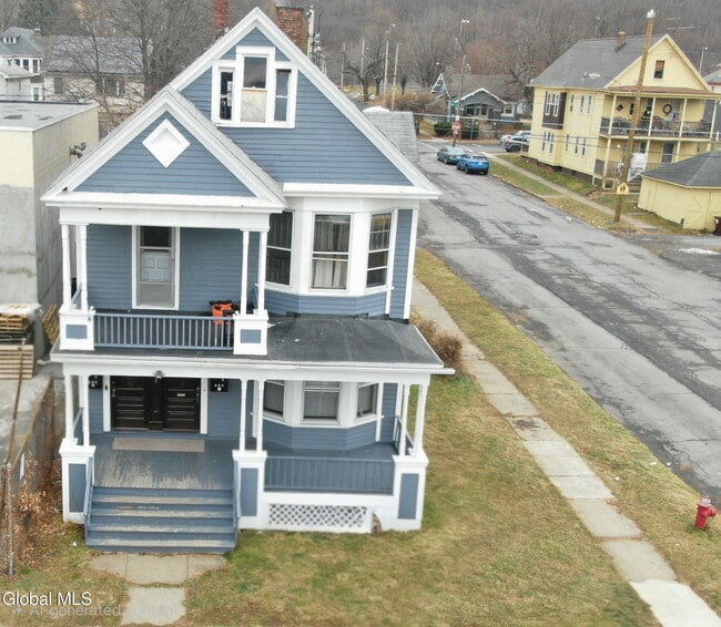 312 5th Ave in Troy, NY - Building Photo - Building Photo