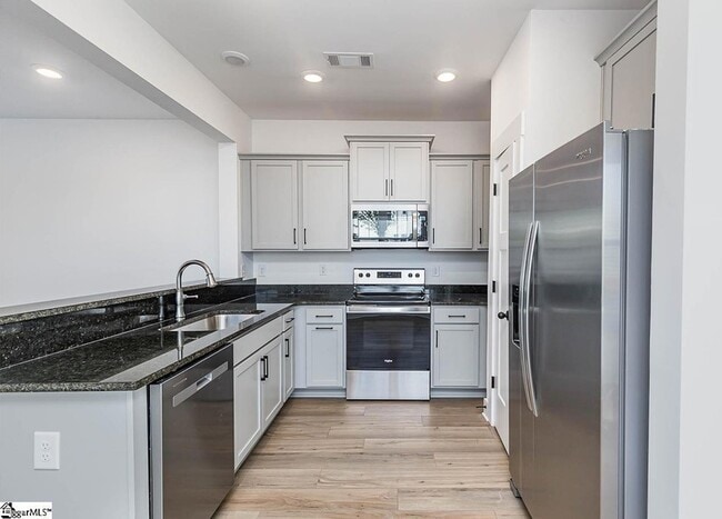 234 Pine Breeze Wy in Greenville, SC - Building Photo - Building Photo