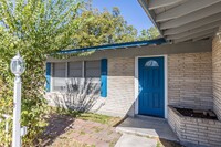 4531 Eisenhauer Rd in San Antonio, TX - Building Photo - Building Photo