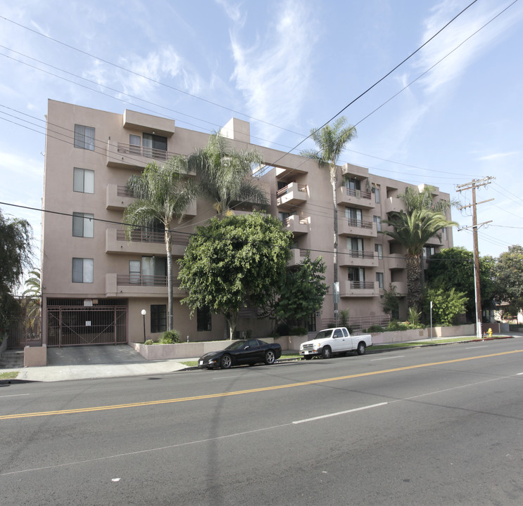 Virgil View Apartments in Los Angeles, CA - Building Photo