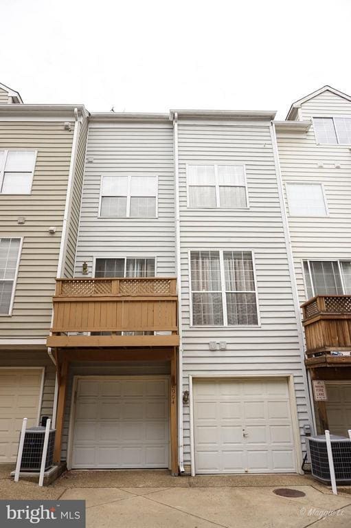 property at 6004 Lincolnia Rd