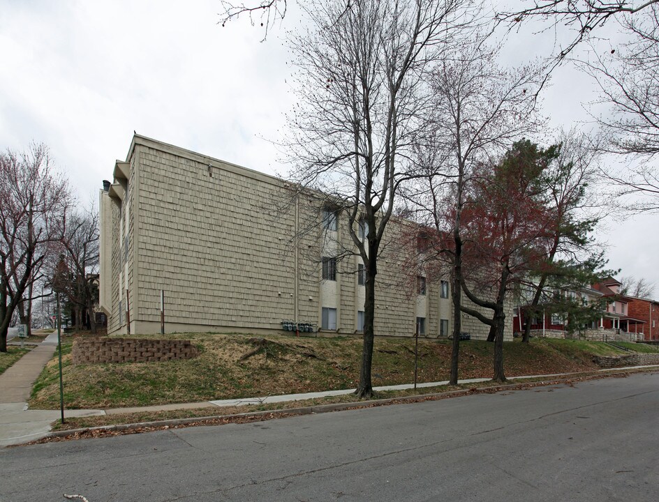 Magnolia Apartments in Kansas City, MO - Building Photo