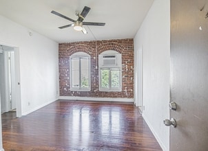 1405 S Berendo St in Los Angeles, CA - Building Photo - Building Photo