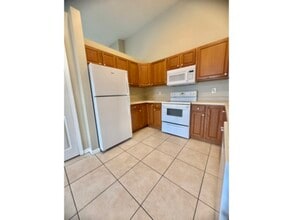 1242 SE 8th St in Cape Coral, FL - Building Photo - Building Photo