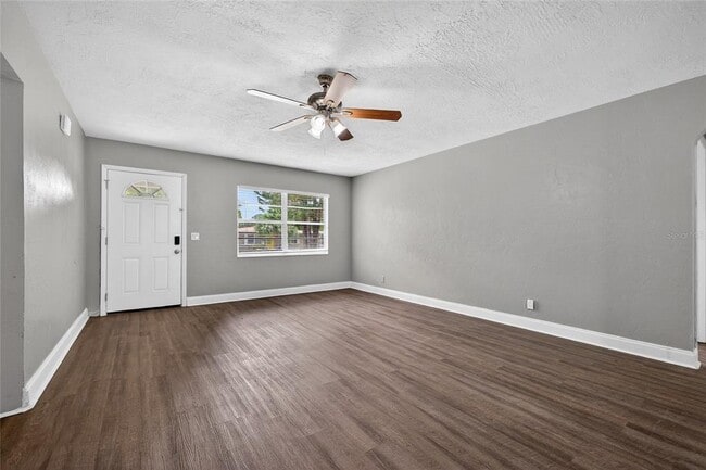 4621 25th Ave S in St. Petersburg, FL - Building Photo - Building Photo